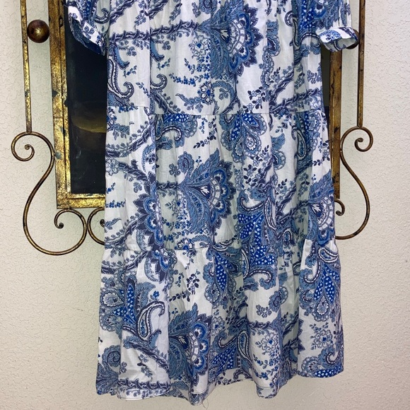 H&M Paisley V-Neck Tiered Dress w/ Gold-Tone Buttons 100% Cotton P2P 21 in. - Picture 5 of 11